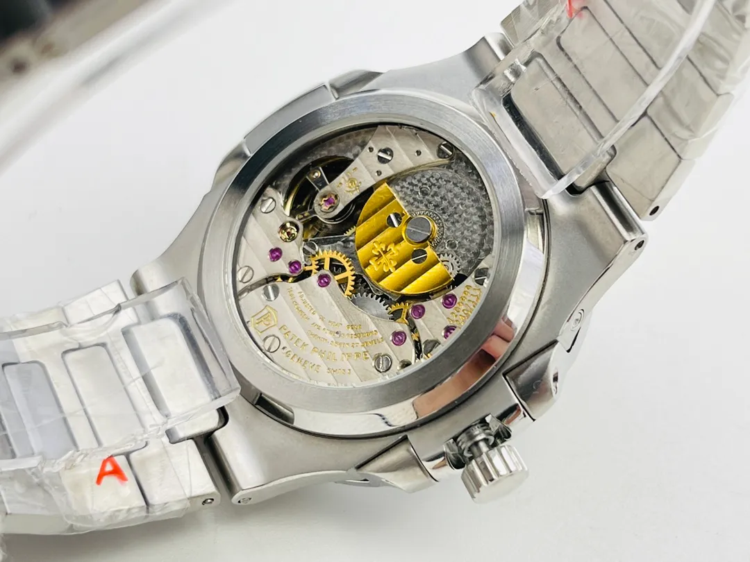 【Top Replica】💰6400! Patek Philippe [PFF Factory2022 Wall Crack Recommendation] The highest version on the market V5 upgraded ultra-thin version [The highest quality version on the market] Patek Philippe Patekphilippe Sports Series (Nautilus) 5724 (Domineering President) upgraded ultra-thin version of the Pearl Tuo, details: 1⃣️All functions are the same as the genuine ones (10-digit kinetic energy display, 7-digit calendar and moon phase 4-digit small second hand), with the same horizontal embossed pattern as the original, with fluorescent scales! 2⃣️Diameter 40 mm, 904L gold-plated stainless steel, sapphire glass mirror. 3⃣️The outer diamonds of models 5722 and 5724 are Swarovski diamonds, which are transparent and shiny, with extraordinary temperament. As close to the original as possible within the current state of the art, this watch is ready for all occasions! PFF Factory’s ingenious work welcomes your appreciation! (Buy now and get a PFF factory-customized version of a business pen for free, so that you can face any challenge calmly with full taste and style)